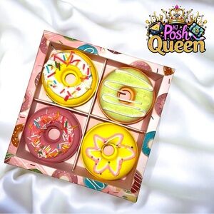 Di'MYOOR Unisex Sweet Treats Doughnut Bath Bomb 4pc Collection